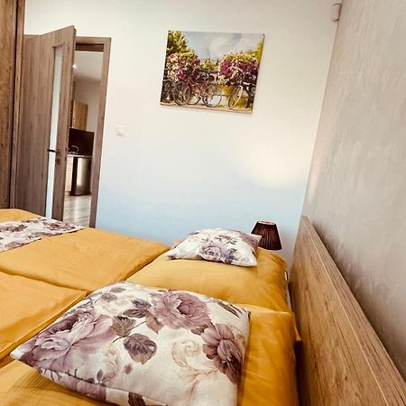 Eugen Apartman Вельки-Медер Экстерьер фото