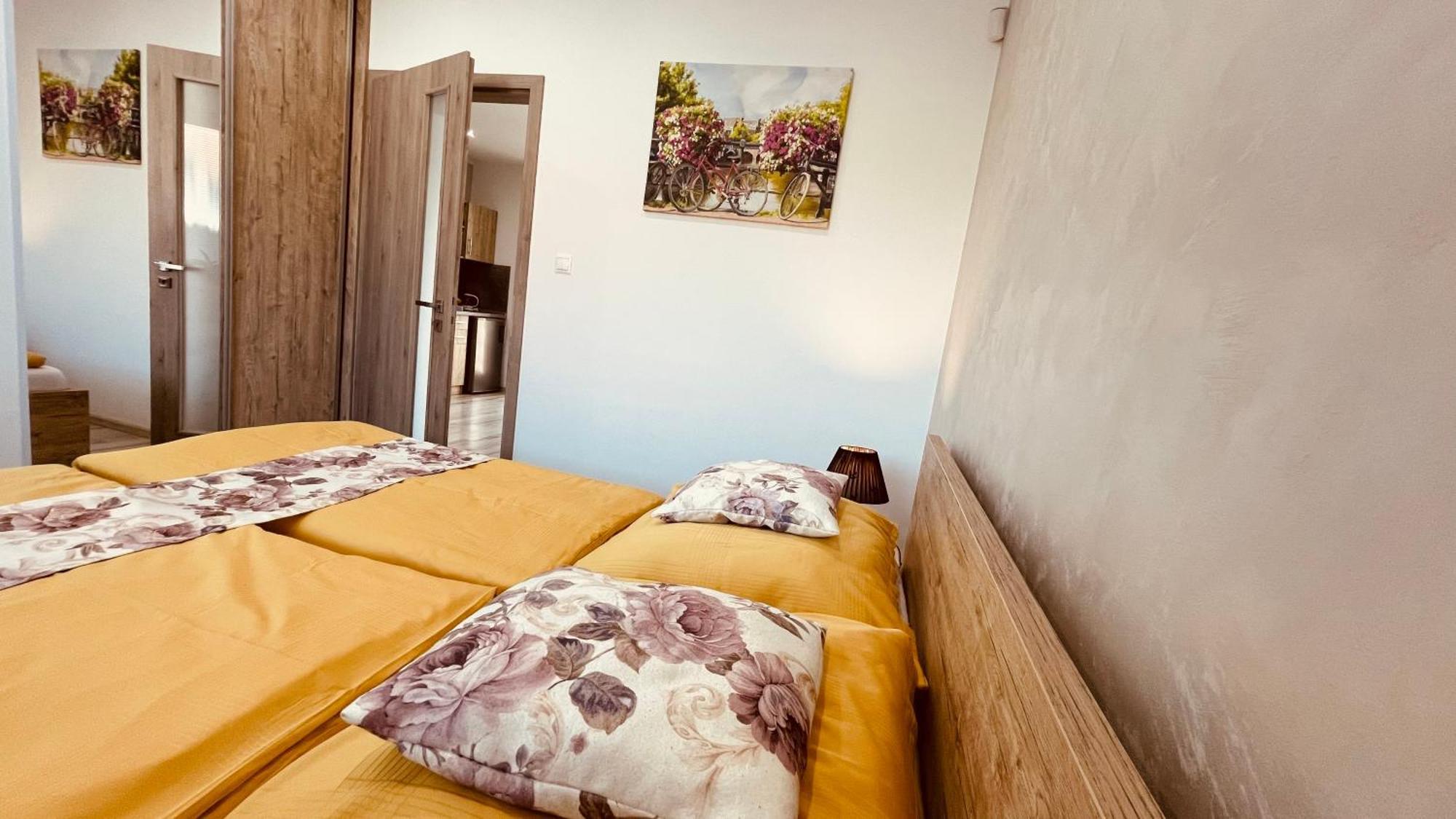 Eugen Apartman Вельки-Медер Экстерьер фото